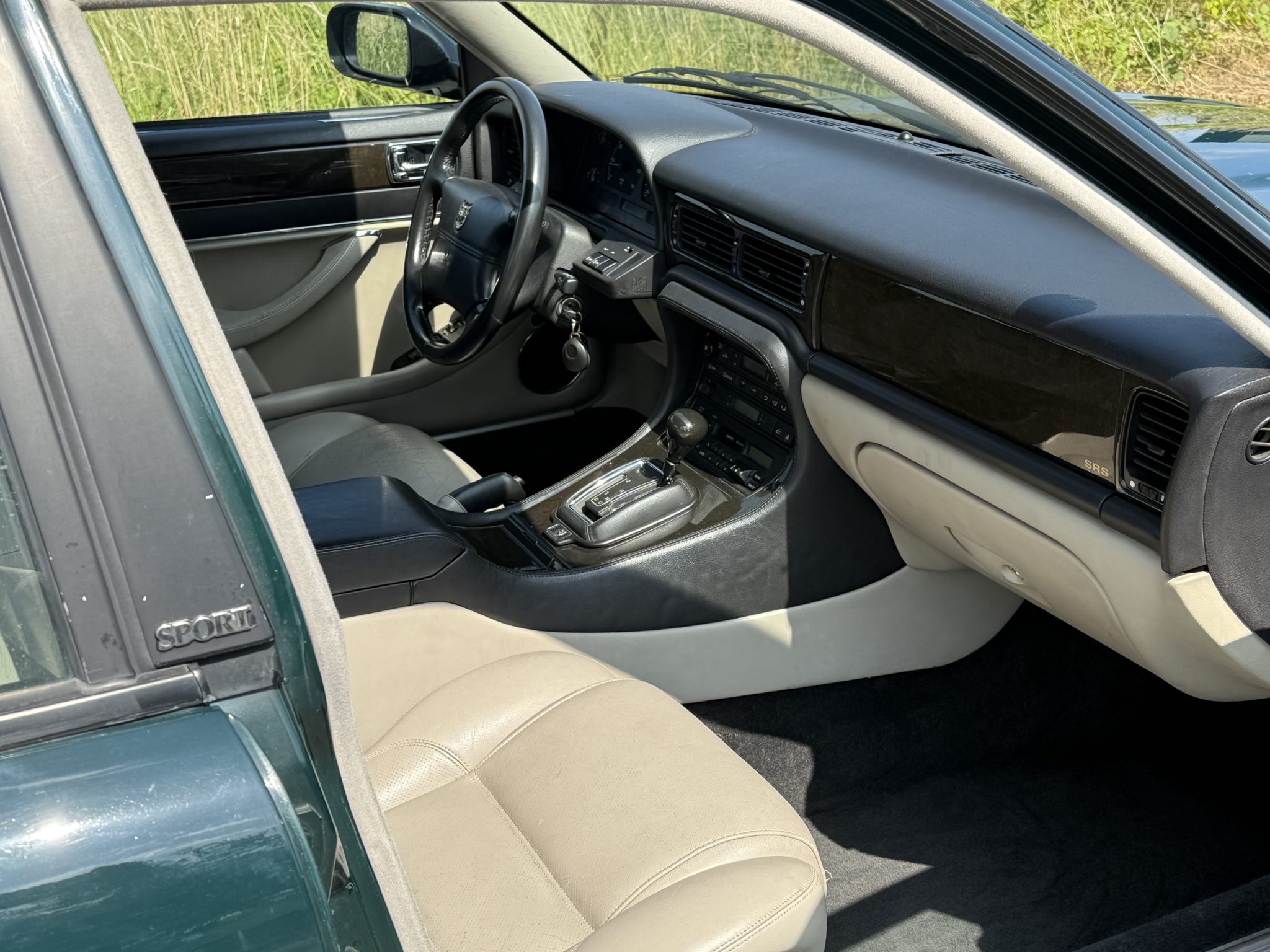 XJ6 2