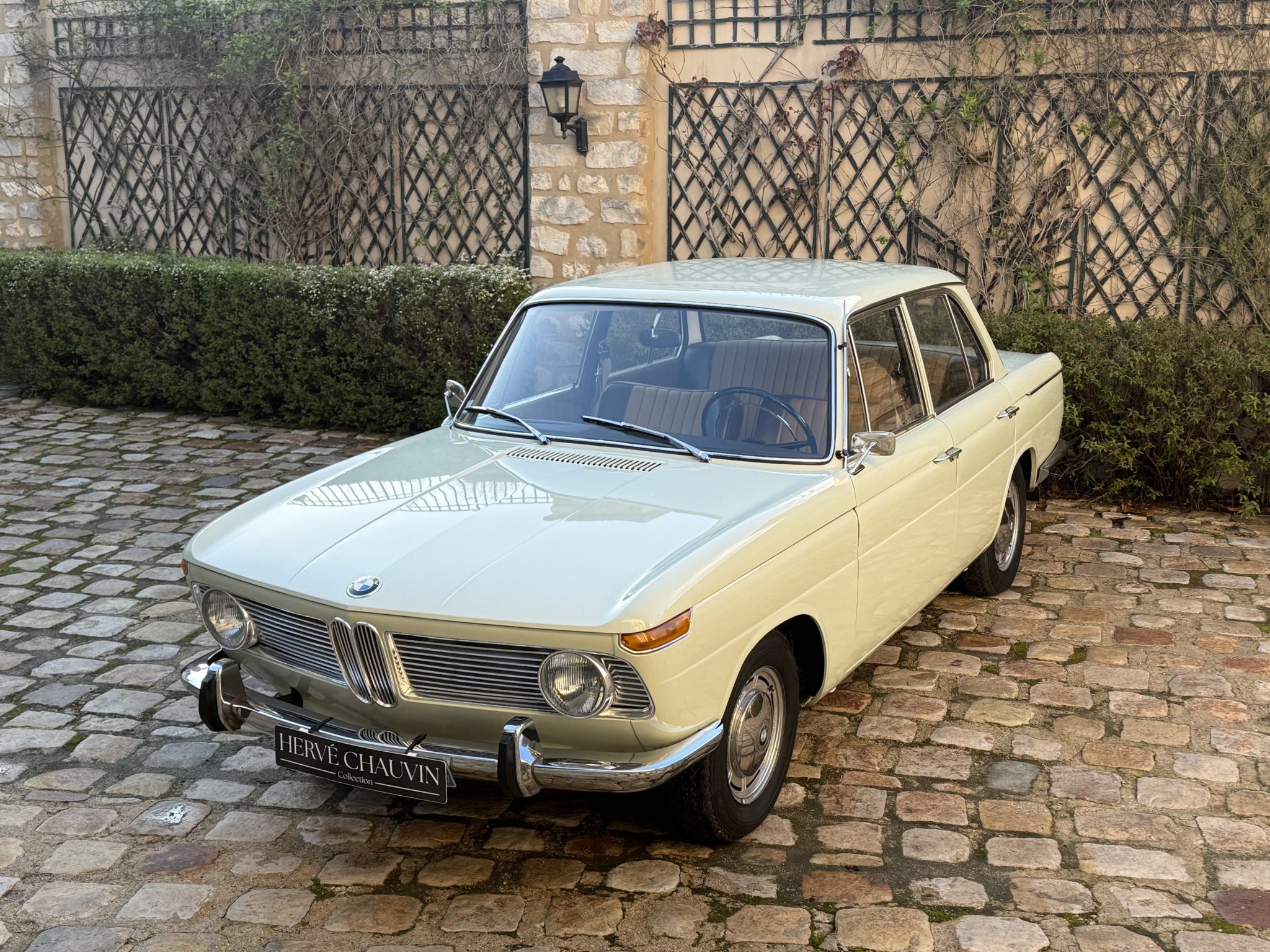 BMW 1600 4