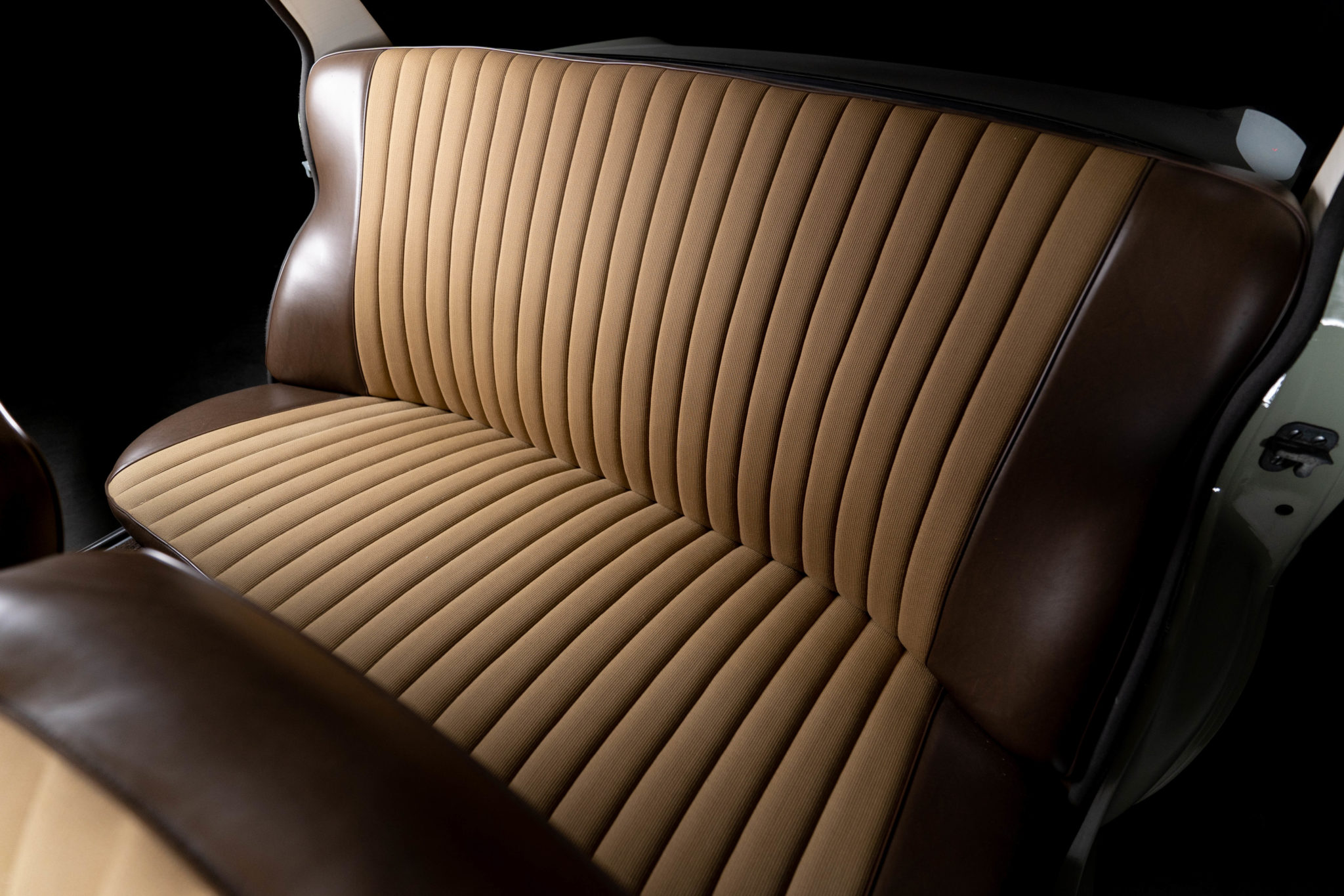 BMW 1600 Vert pale-37