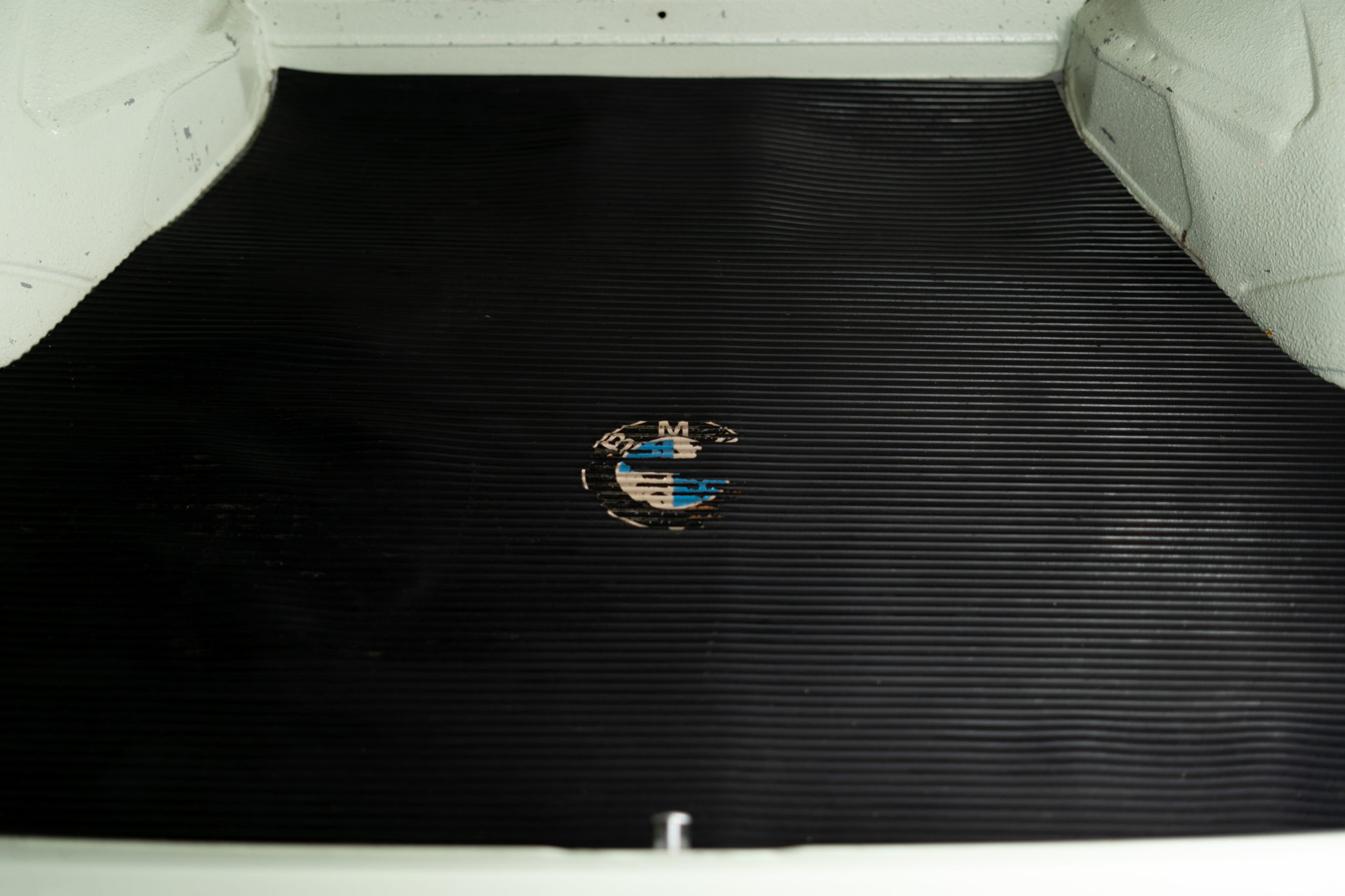 BMW 1600 Vert pale-81