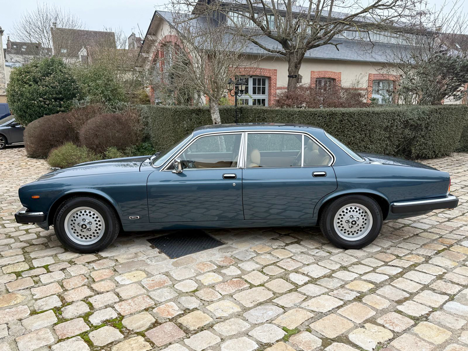 jaguar herve chauvin collection-33