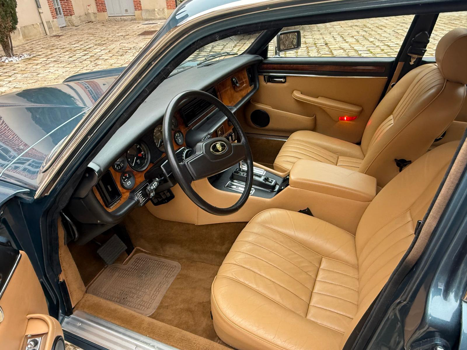 jaguar herve chauvin collection-40