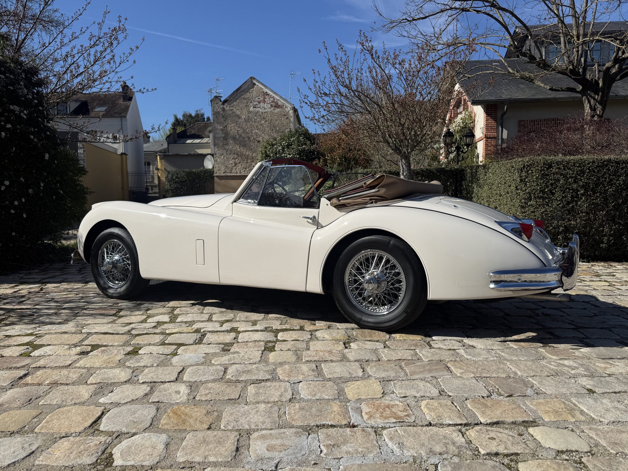 XK140 12