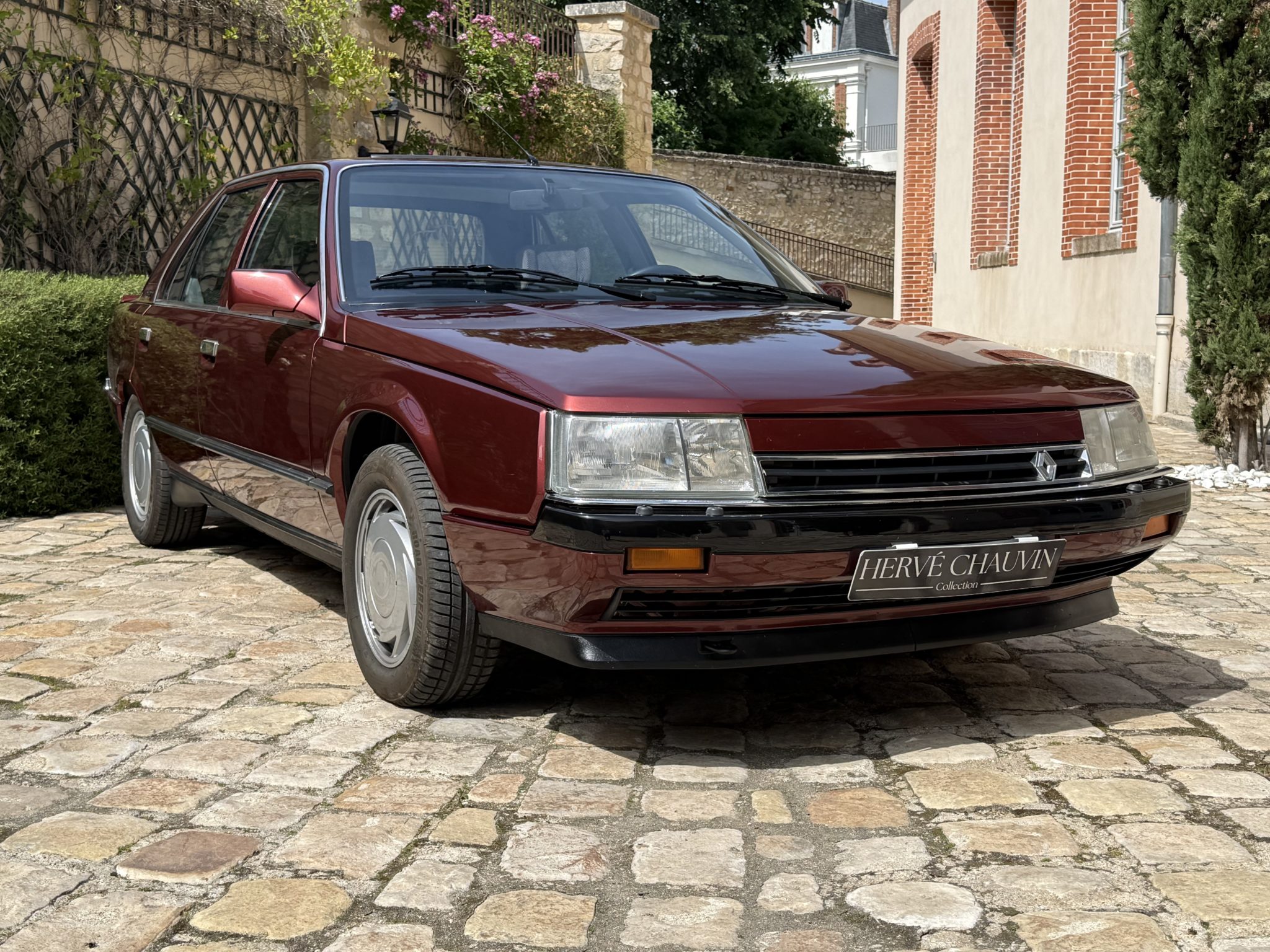 R25 TURBO 1